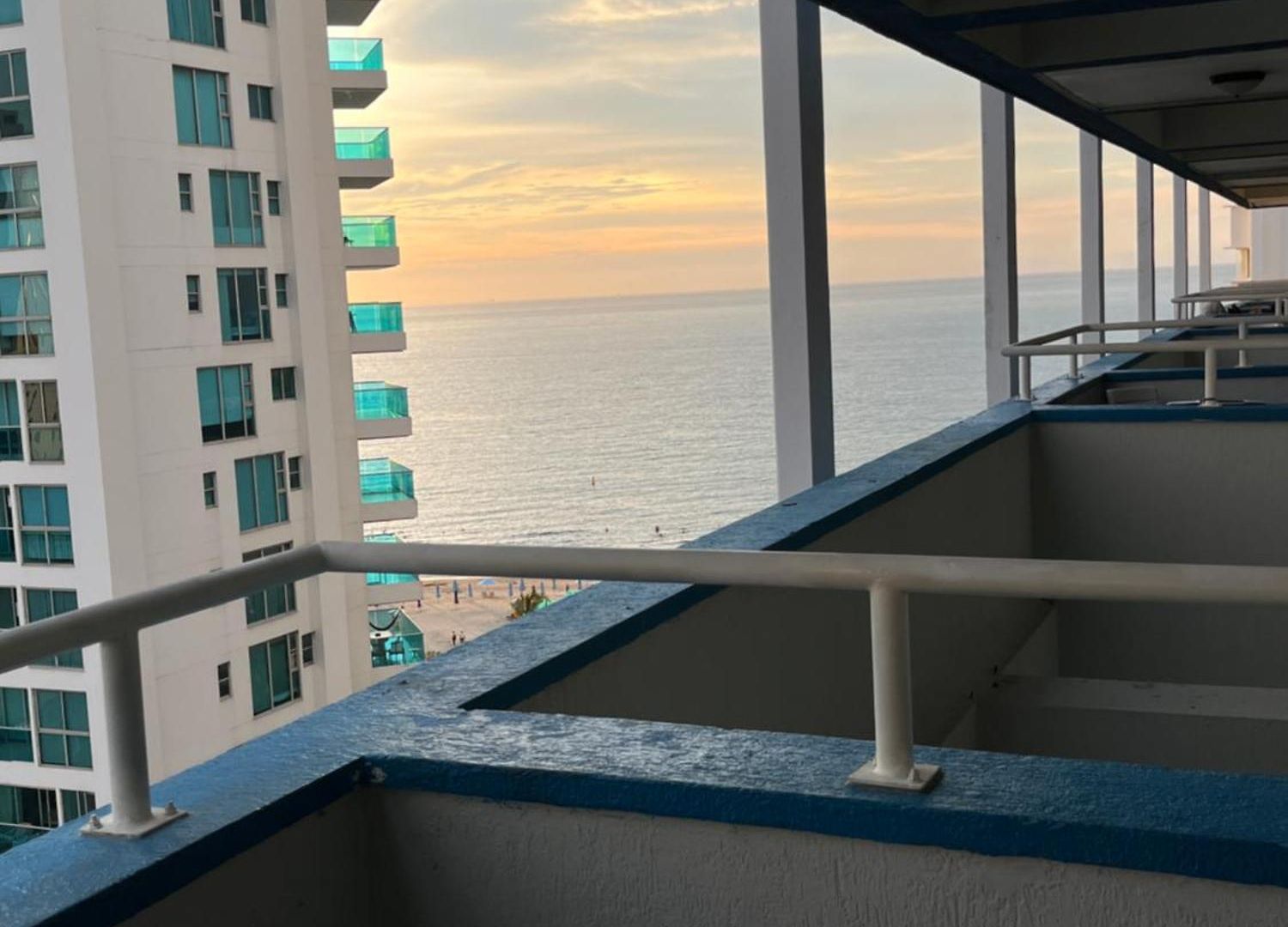Frente Al Mar, Boca Grande Apt1105 Cartagena