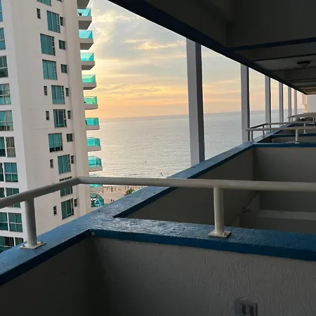 Frente Al Mar, Boca Grande Apt1105 Cartagena