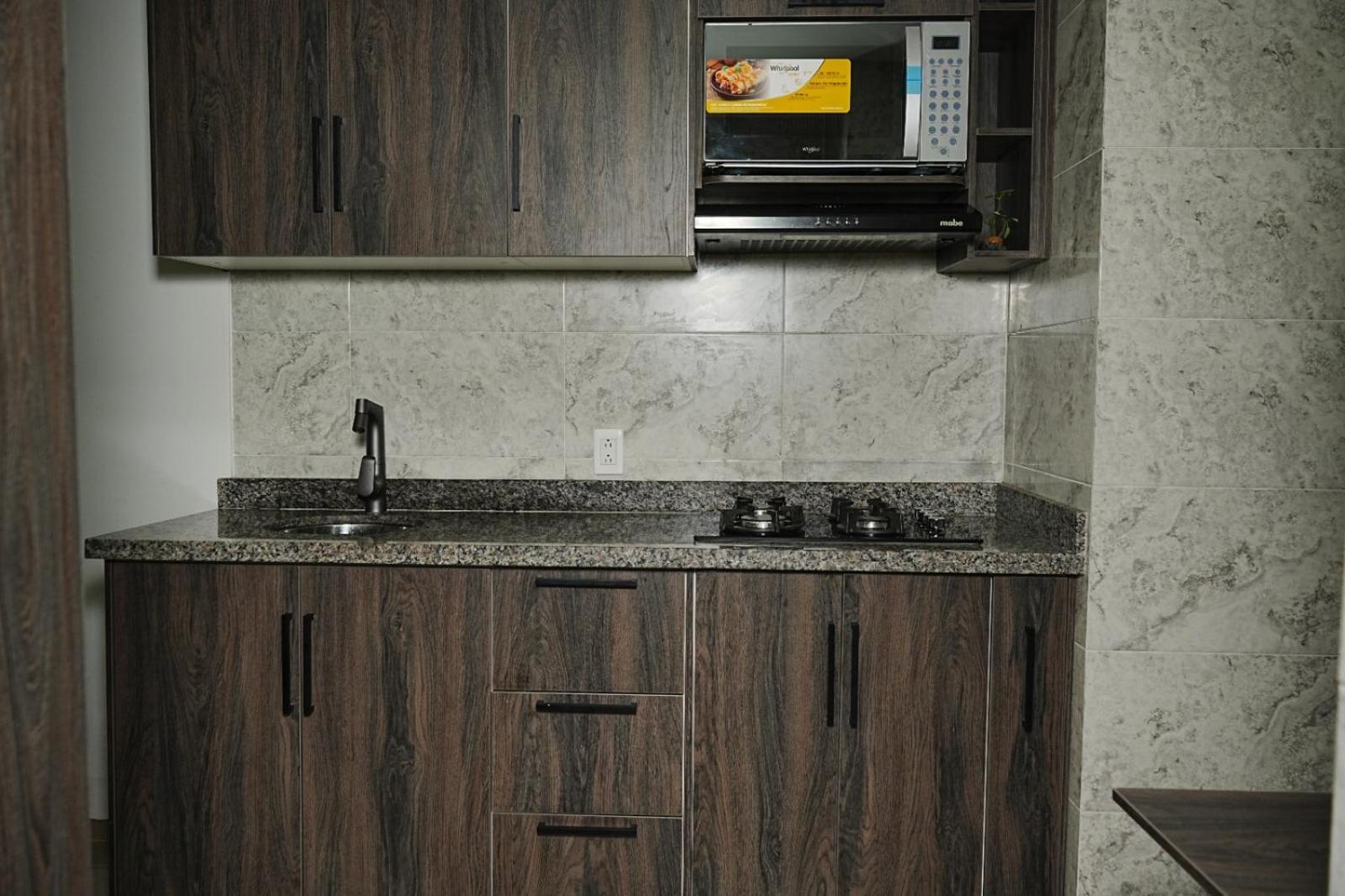 Frente Al Mar, Boca Grande Apt1105 *