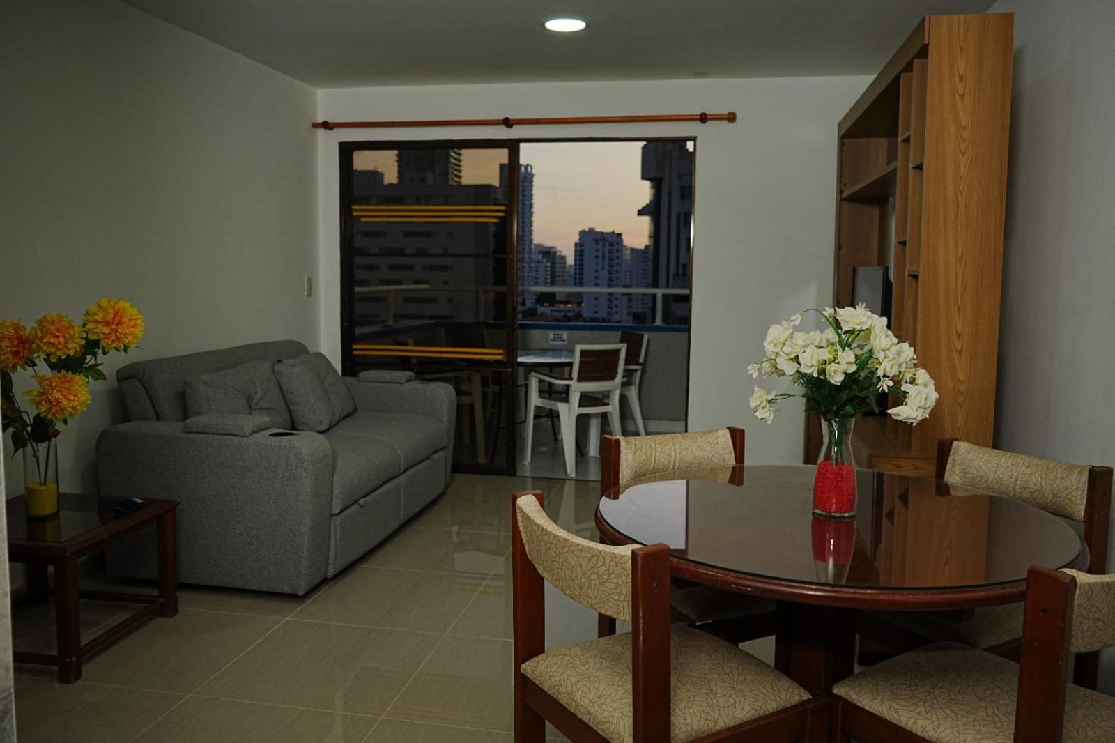 Frente Al Mar, Boca Grande Apt1105 *